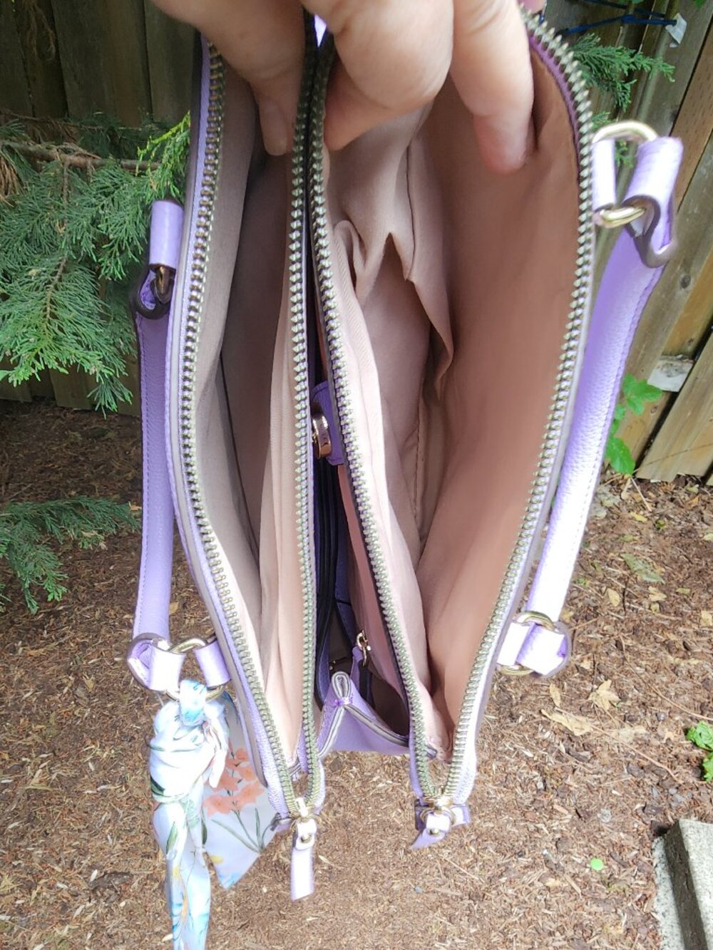 EUC Lilac Nanette Lepore handbag ๐ Shoulder purse combo - Picture 6 of 11